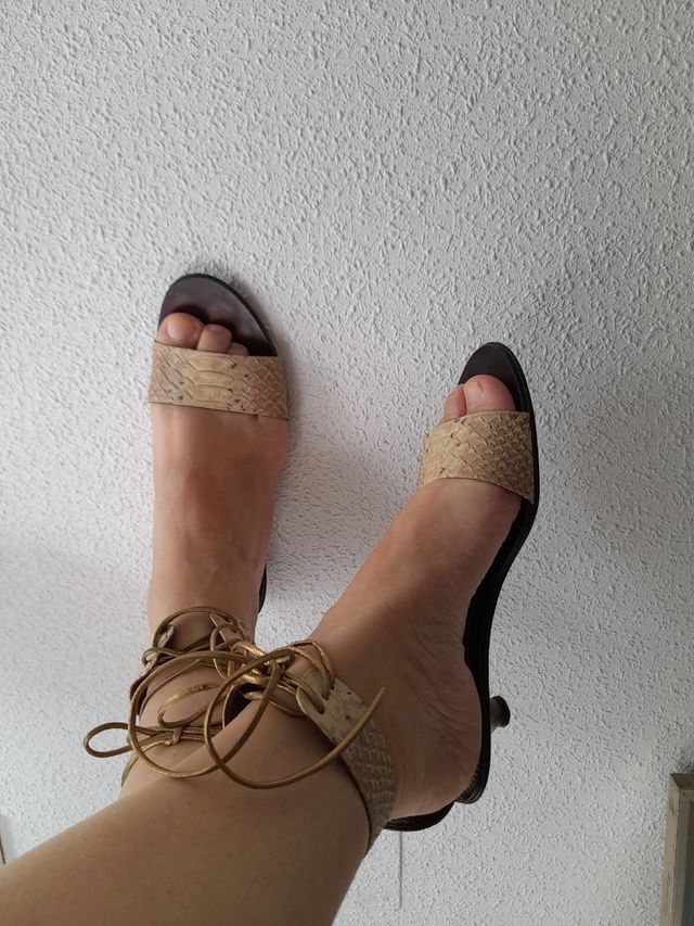 Sandalias piel EZZIO