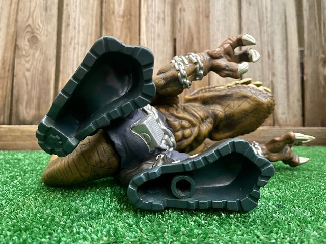 T-BONE GIGANTE EXTREME DINOSAURS . MATTEL 1998