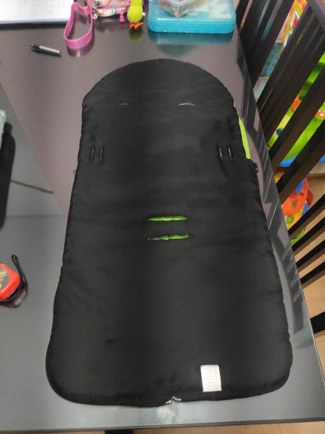 colchoneta con saco para carro/silleta bebe.