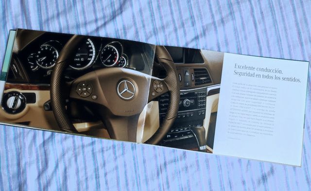 Catalogo presentación Mercedes Clase E coupé.