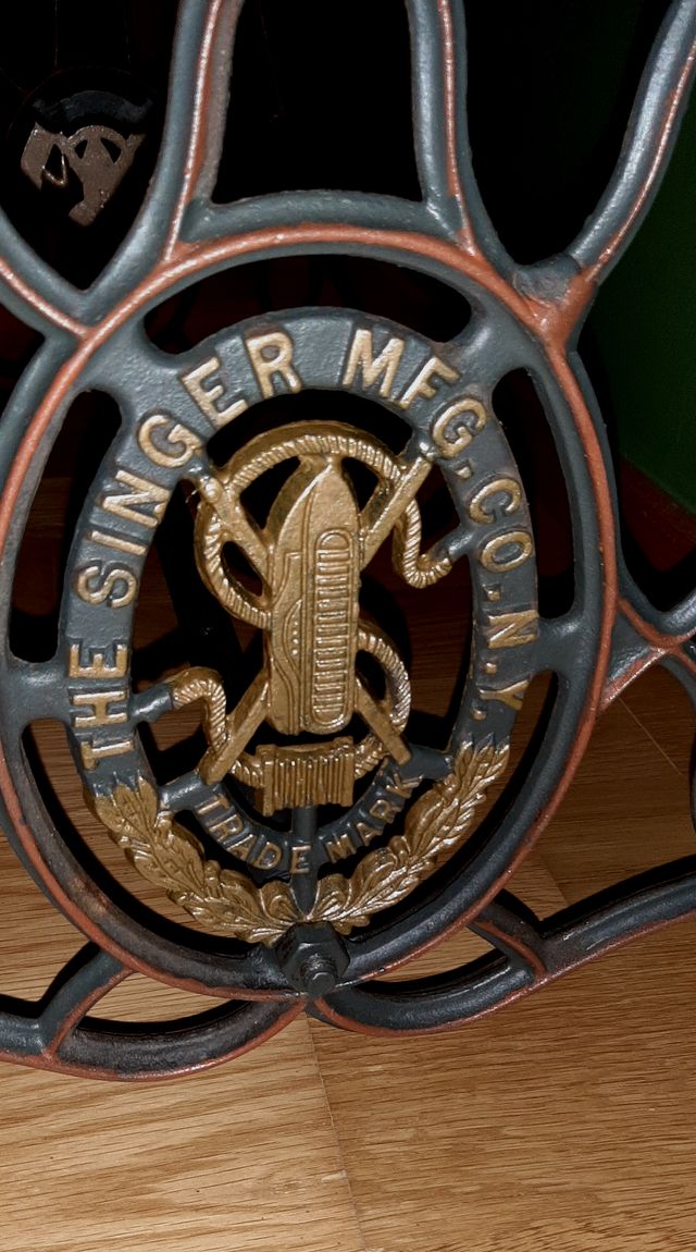Mesa vintage máquina coser Singer 1930