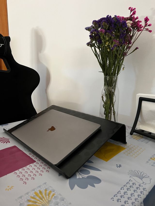 Soporte para ordenador portátil