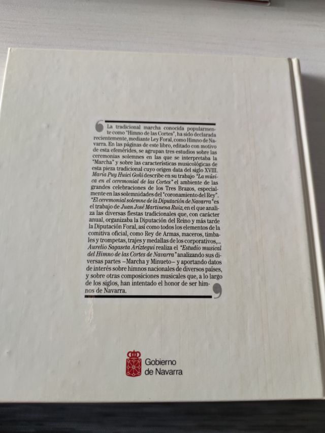 Libro el himno de Navarra