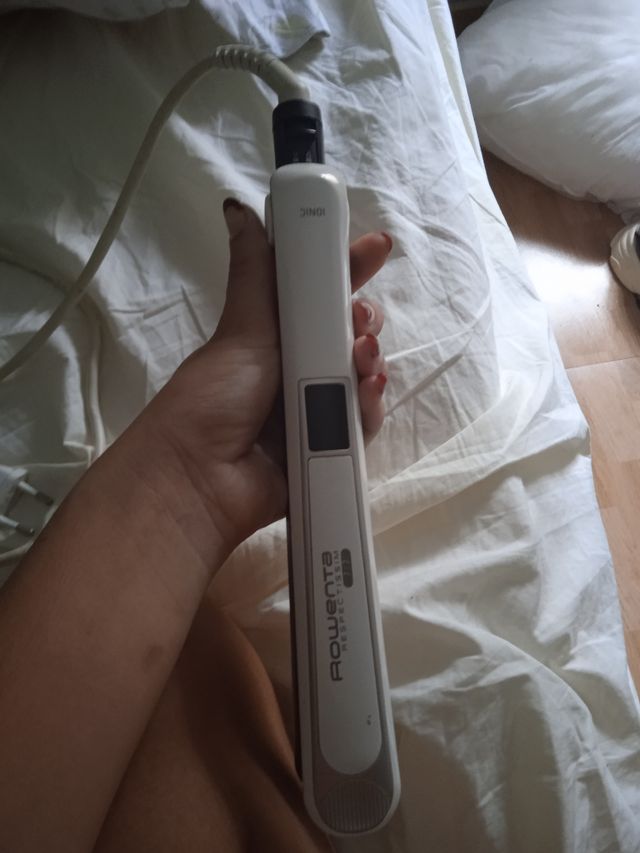 plancha de pelo rowenta seminueva