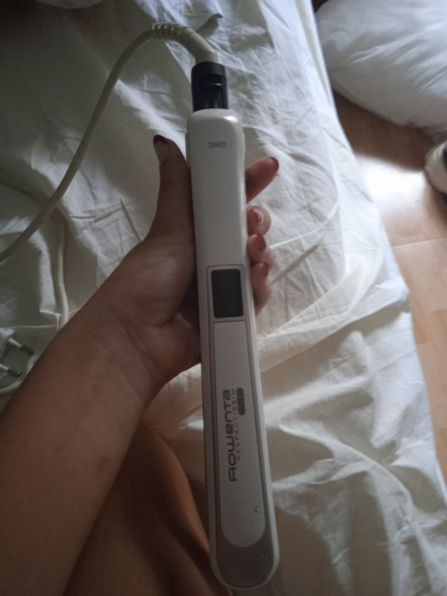 plancha de pelo rowenta seminueva