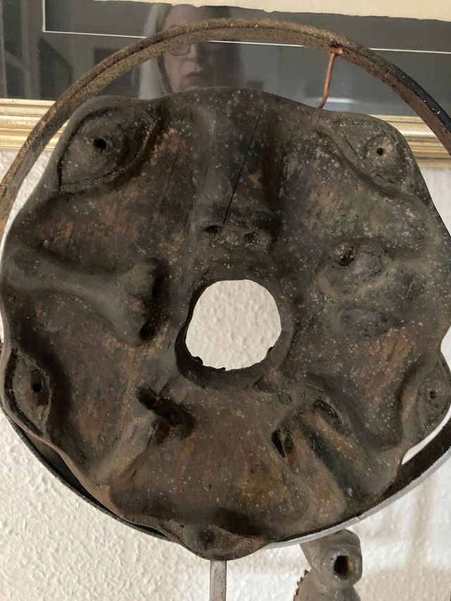 Antigua ESCULTURA Pieza única firmada.