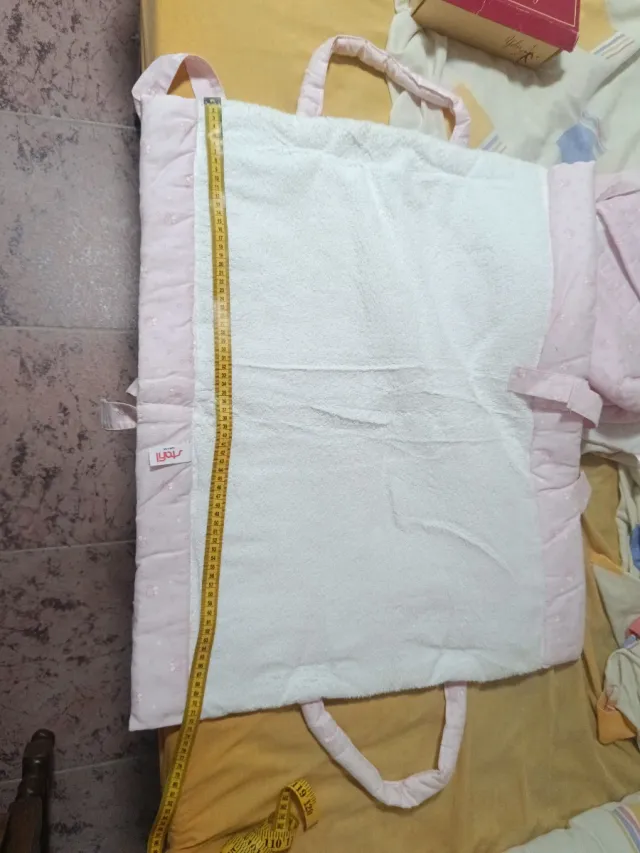 Conjunto de guardapañales y cambiador