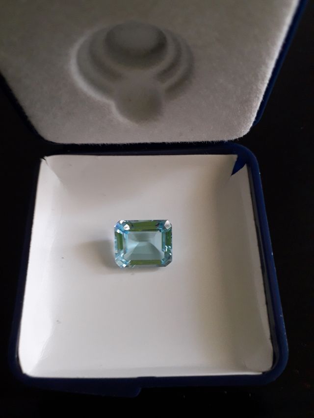 topazio azzurro cielo