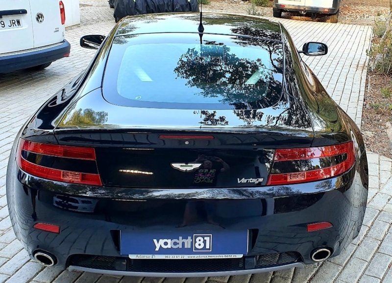 Aston Martin Vantage 2008 - foto 1