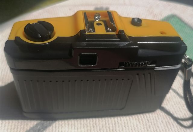 2 Macchine fotografiche,1 Foto Pocket Camera Skina