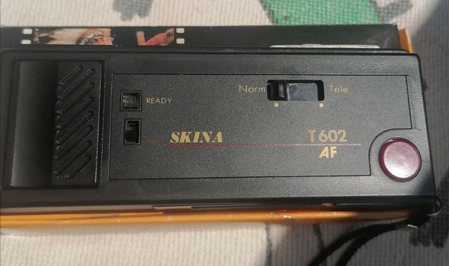 2 Macchine fotografiche,1 Foto Pocket Camera Skina