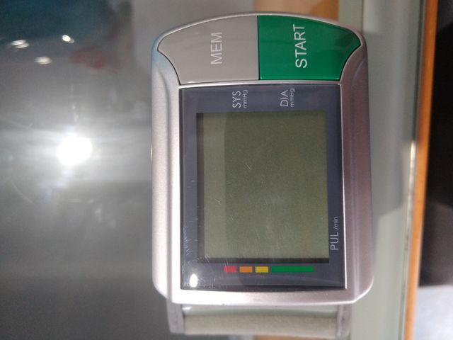 tensiómetro de muñeca