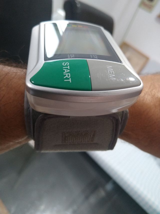 tensiómetro de muñeca