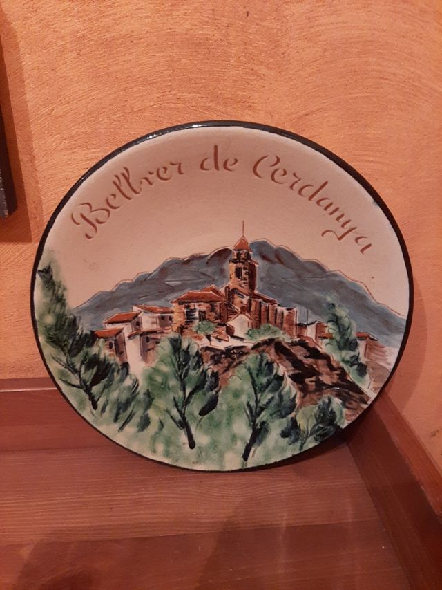 Platos antiguos (Puigdemont)