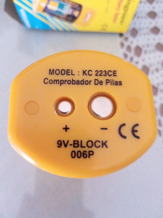 Comprobador de pilas