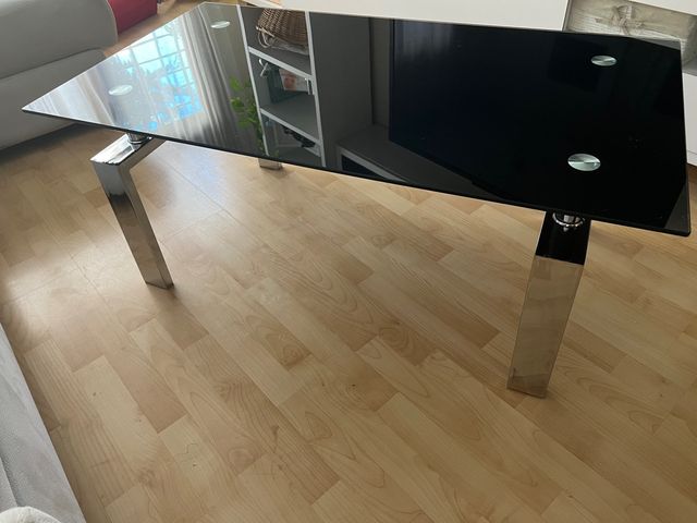 Mesa de centro de cristal negro