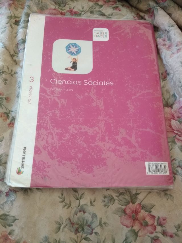 Libro 3 de primaria de Ciencias Sociales.