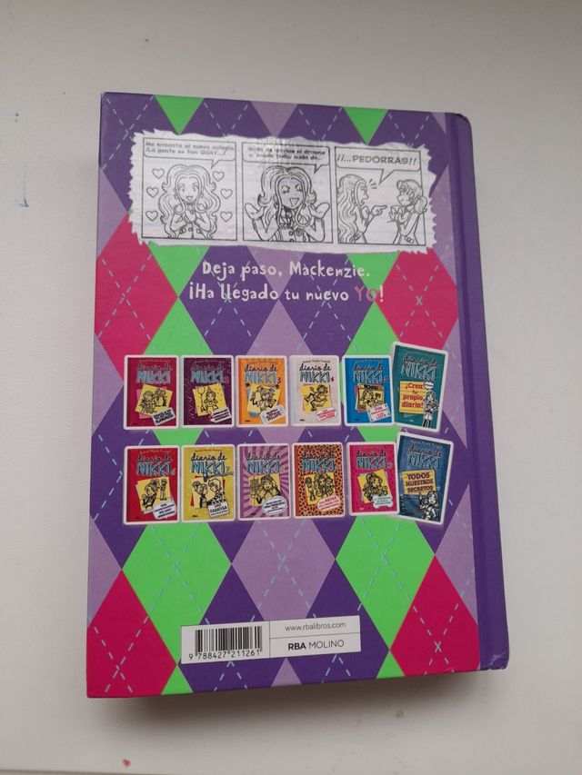 Diario de Nikki(mejores enemigas para siempre)