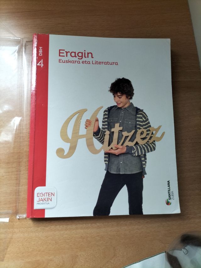 EUSKERA ETA LITERATURA SANTILLANA DBH4