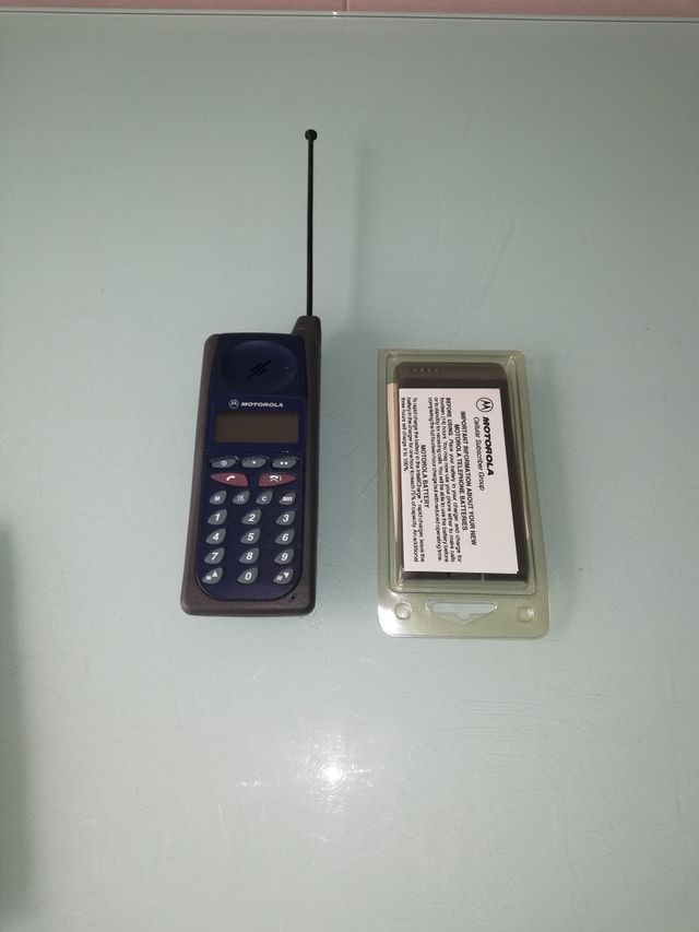 MOVIL MOTOROLA VINTAGE