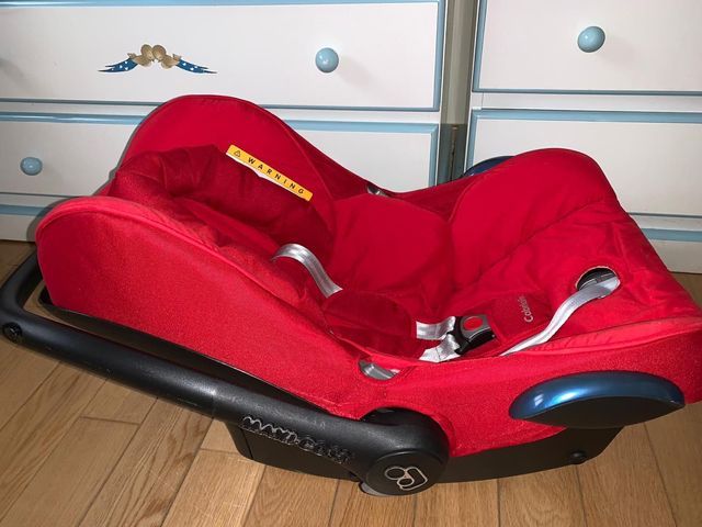 MaxiCosi, adaptadores, funda.