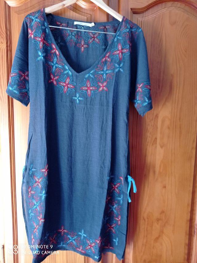 kaftan playa, azul, bordados, manga corta