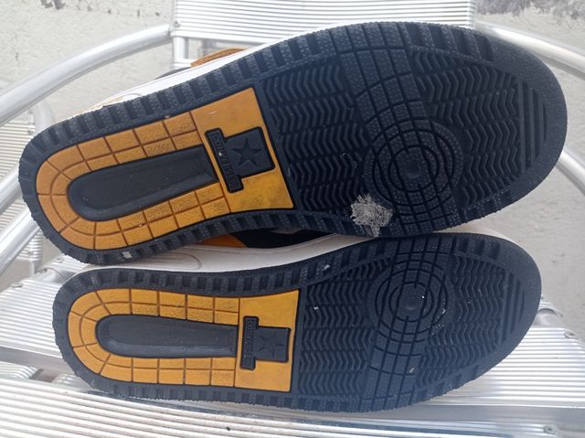 retro vtg Converse weapon sz7(40) high basketball 