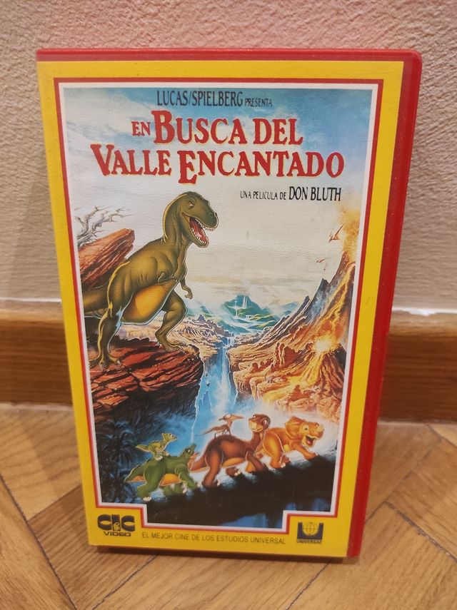 3 películas VHS M.I.B,JUMANJI, EN BUSCA DEL VALLE