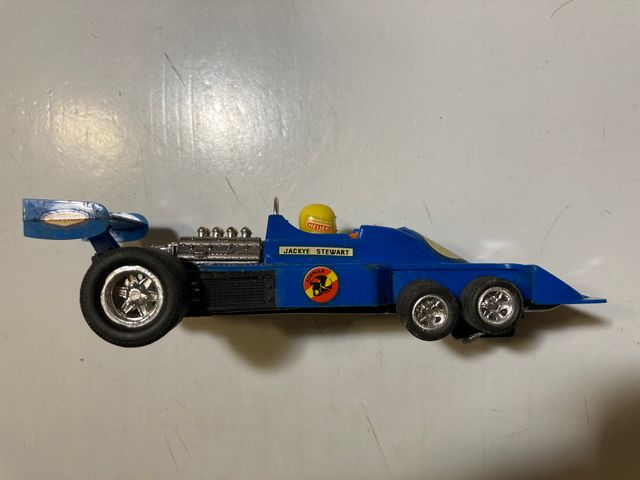COCHE DE SCALEXTRIC. TYRREL P34 DE 6 RUEDAS.
