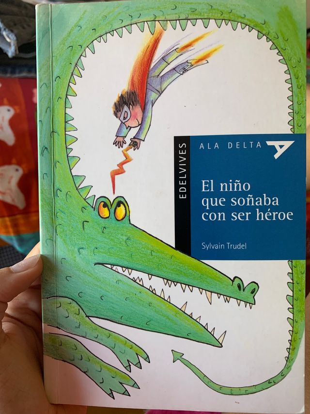 El niño que soñaba con ser héroe