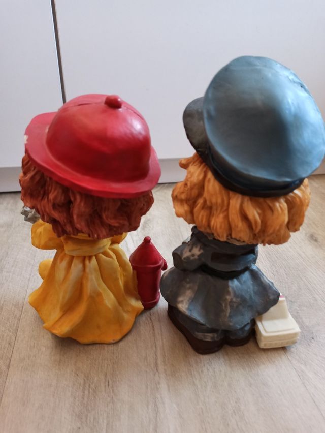 pareja de muñecos- hucha de silicona.