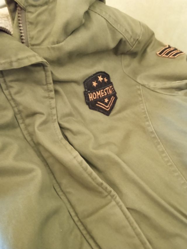 Chaqueta \/ Abrigo verde pistacho Talla M de segunda mano por 20 EUR en