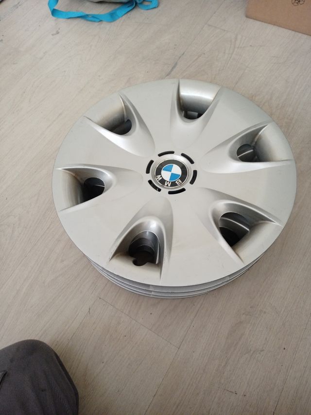 cuatro tapacubos BMW llanta 16 pulgadas