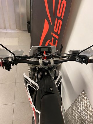 Rieju mrt 125 pro