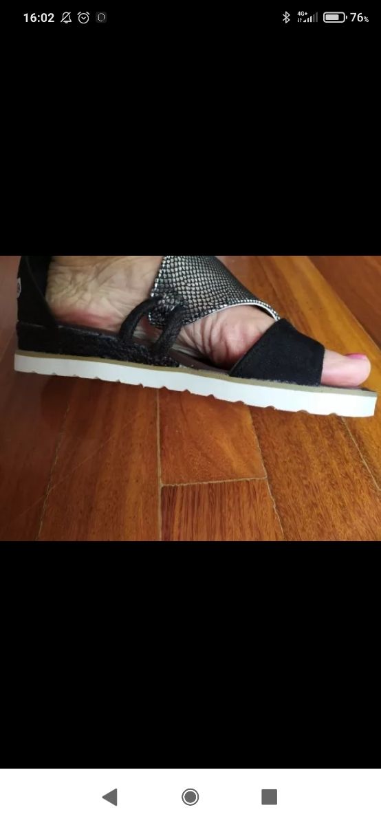 Sandalias negras y plateadas 39