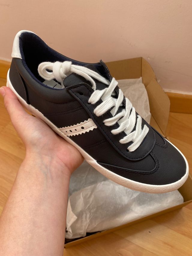 Zapatillas A ESTRENAR