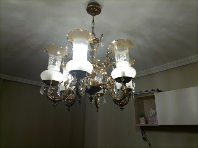 Conjunto de lampara de mesilla y de techo