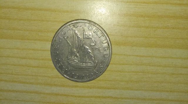 Moneda 5 escudos Portugal 1978