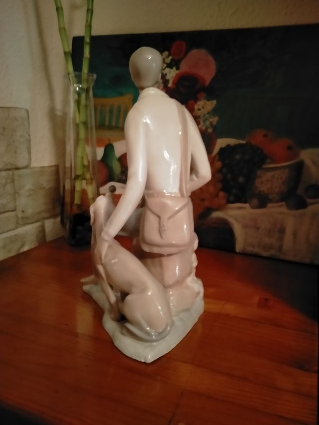 Figura de porcelana.