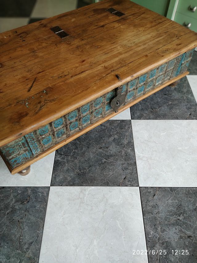 MESA DE CENTRO INDIA PINTADA A MANO