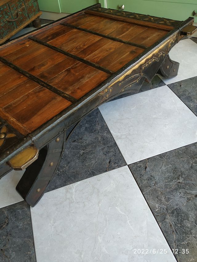 MESA DE CENTRO INDIA PINTADA A MANO