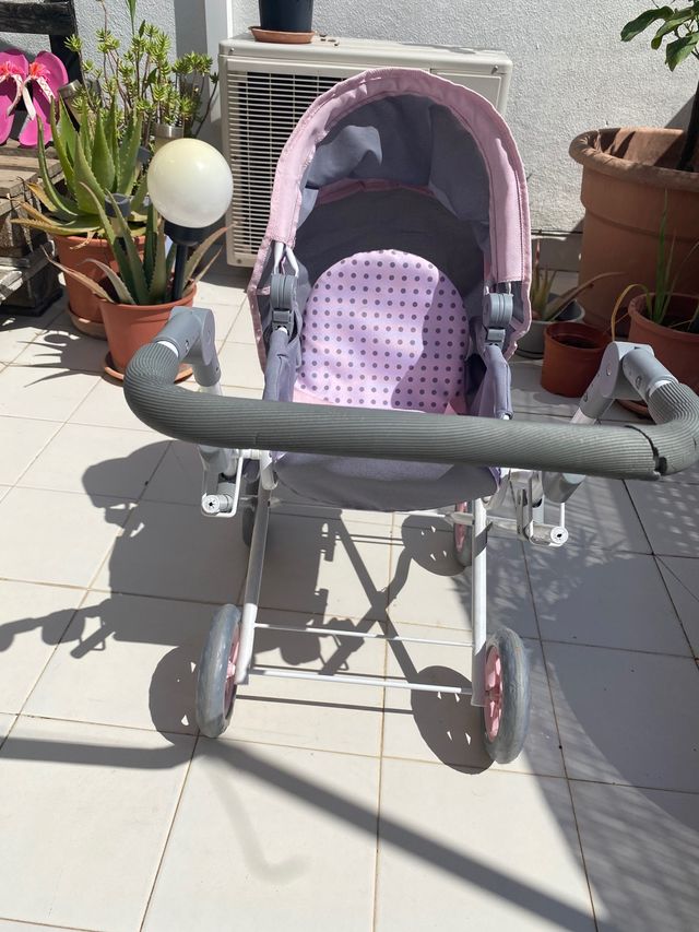 Coche para muñecas plegable