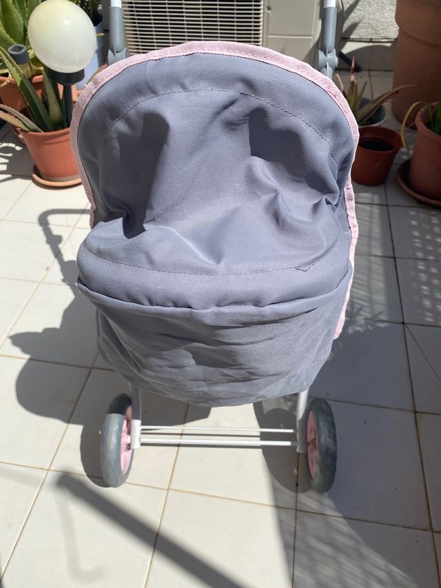 Coche para muñecas plegable
