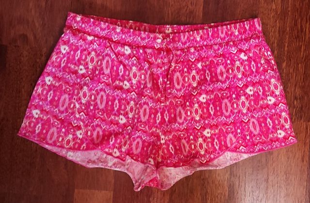 Pantalón corto estampado para niña