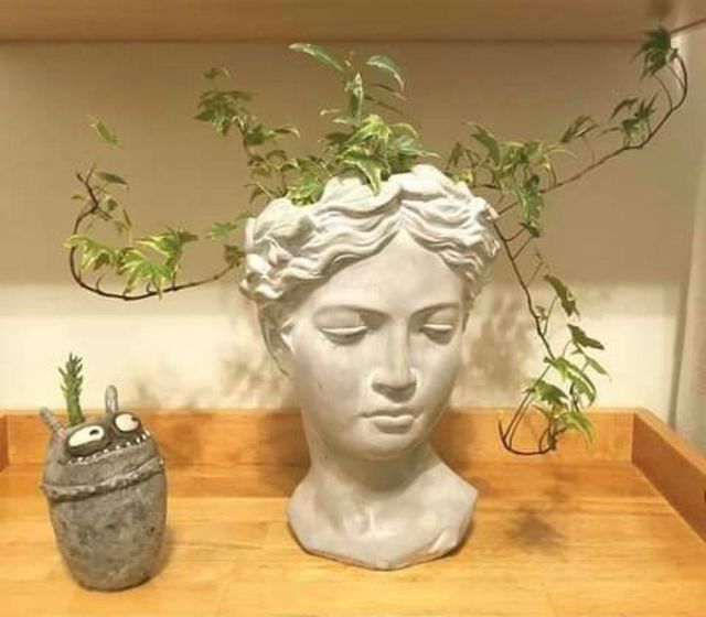 Rostro griego macetero para COLGAR de segunda mano por 22 EUR en