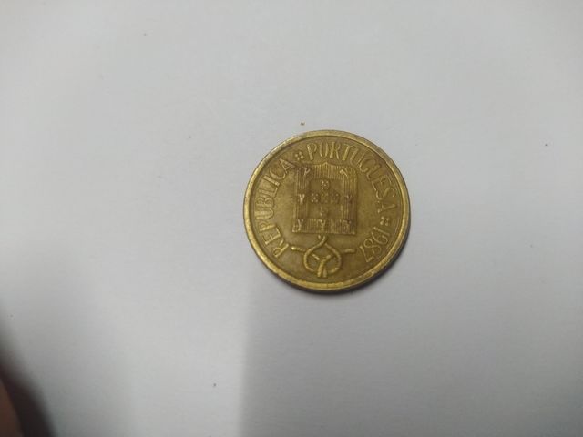 moneda 10 escudos 1987