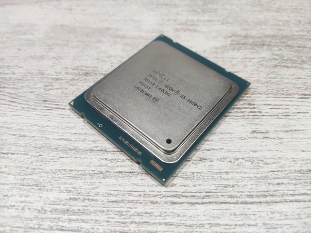 Processore Xeon E5-2650 V2 (2011-2)
