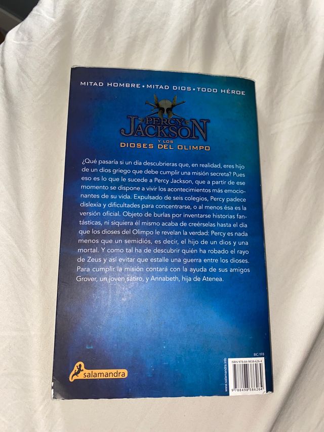 Libro Percy Jackson "El ladron del rayo"