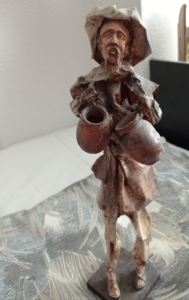 Figura papel maché