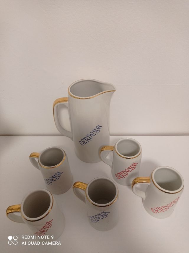 Conjunto jarras perro antigüedad